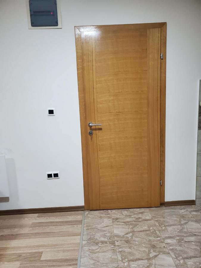 Ferienwohnung Sleep And Drive No1 SJJ Exterior foto